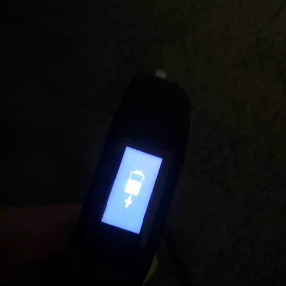 Garmin Vívosport Watch - Picture 15 of 16